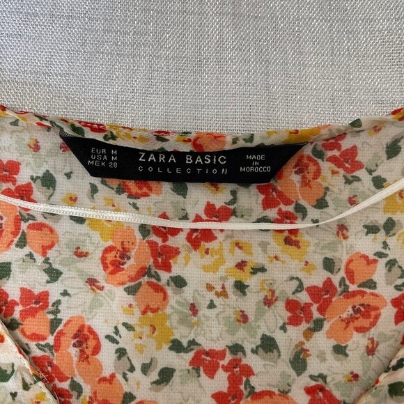 Zara Basic Collection Women Crop Floral Butterfly Sleeves Blouse . Size Medium - Picture 6 of 11